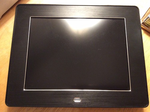 Micca M808z 8-Inch 800x600 High Resolution Digital Photo Frame Complete. No Box - Picture 1 of 7
