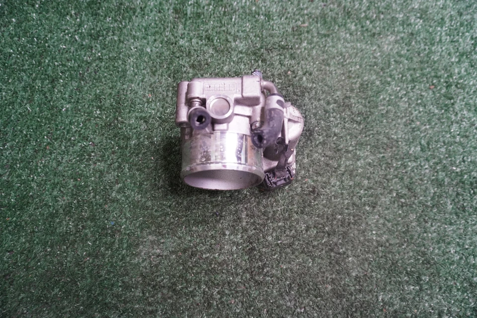 Hyundai Tucson 2020 2,4 L carrocería del acelerador fabricante de equipos originales kilometraje único TX42J4 Foto 3 de 4