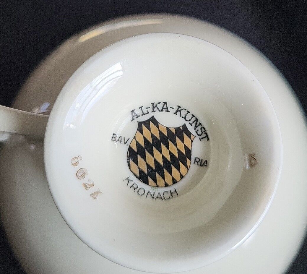 Vintage AL-KA Kunst Kronach Bavaria Gold and Cream 3 Piece Teacup Set