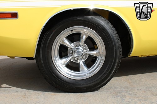 1970 Dodge Challenger - Picture 11 of 12