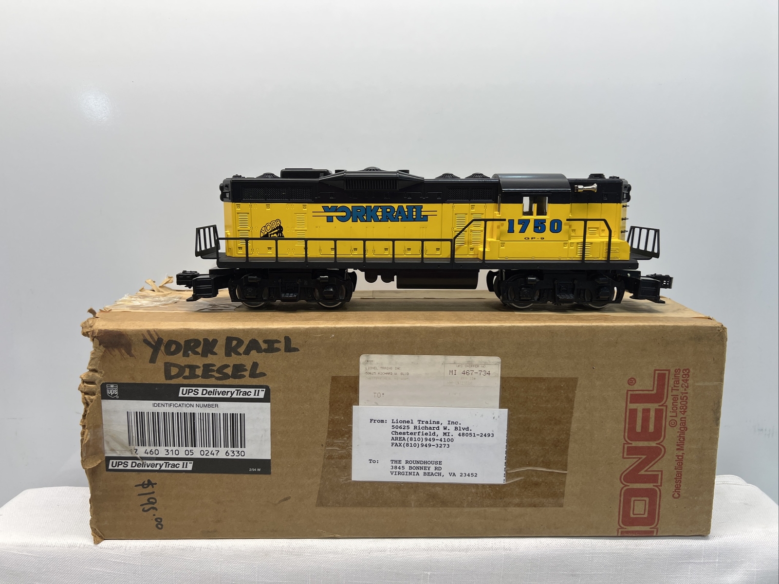 LIONEL # 52037 – 52035 YORK RAIL GP-9 COMPLETE WITH ENGINE ORIGINAL BOX