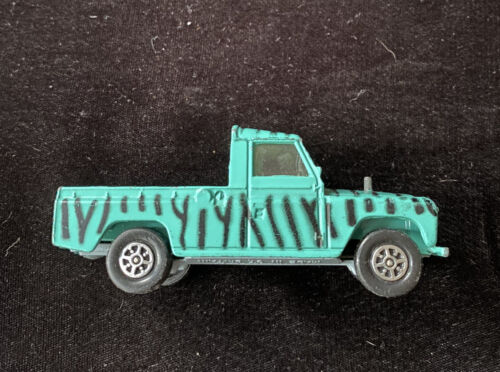 CORGI Toys Land Rover 109” W.B. Safari Wameru Sub-District from DAKTARI Giftset - Picture 3 of 7
