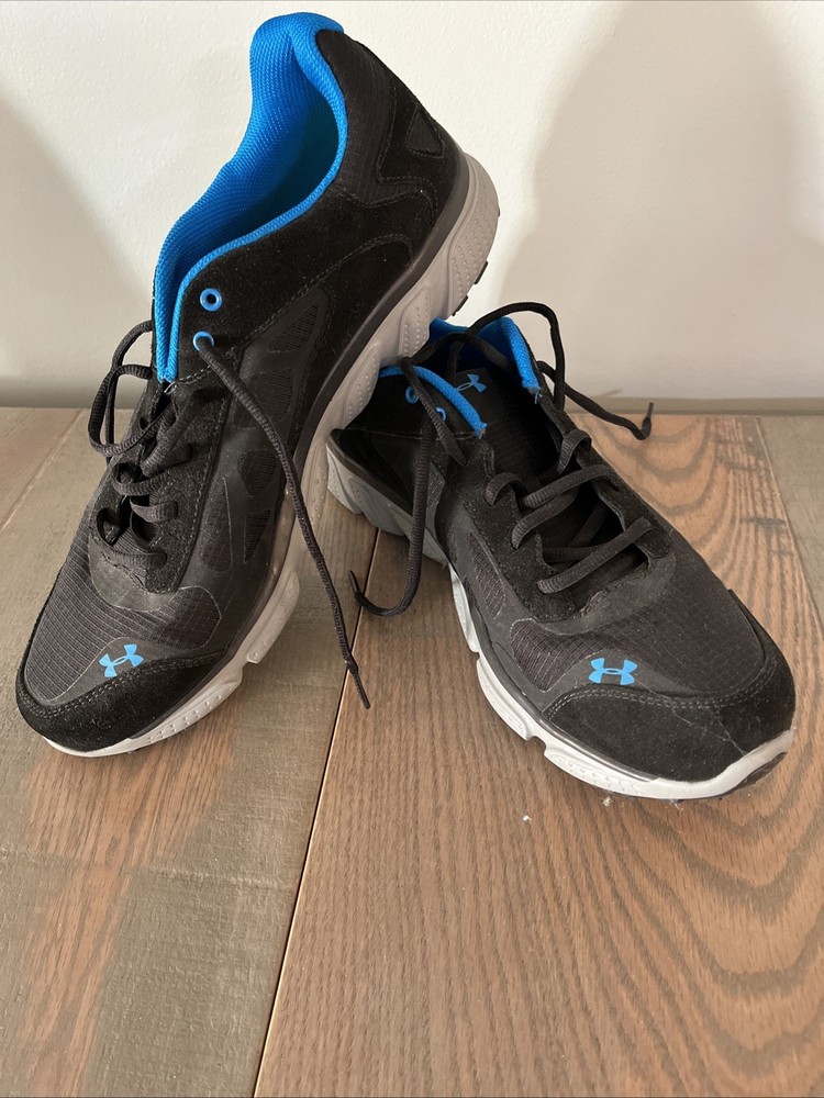 Men's Under Armour Size 13 Athletic Shoes