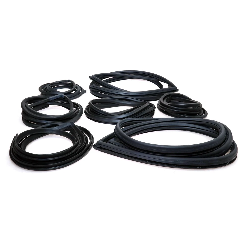 WEATHERSTRIP COMPLETE SET NEW FIT FOR DATSUN NISSAN 510 1600 4DOORS BLUEBIRD SSS - Image 3 of 4