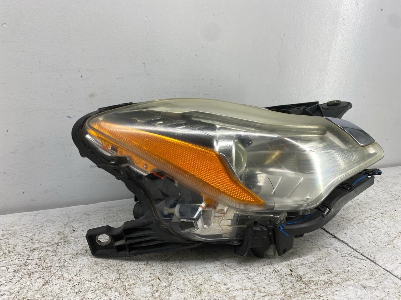 Maserati Quattroporte 2014-2017 Right Headlight