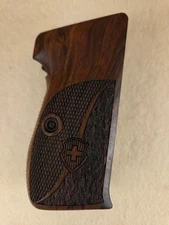 SIG P210 Walnut Chkrbck/Txtr w/LOGO Pistol Grips w/BOTTOM MagRel WITH Lanyard U3