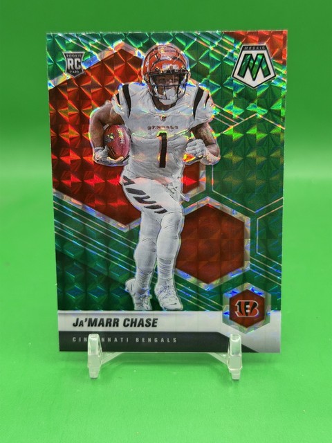 2021 Panini Mosaic - Rookies Ja'Marr Chase #307 Green Mosaic Prizm (RC)