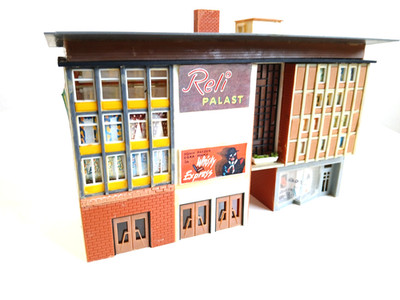 Faller - Wohnblock Kino Geschäft - B-927 - H0 -  Gebäude Haus gebaut ---- DM 158