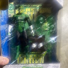 McFarlane Multiverse DC Cover Recreations Green Lantern Gold Label
