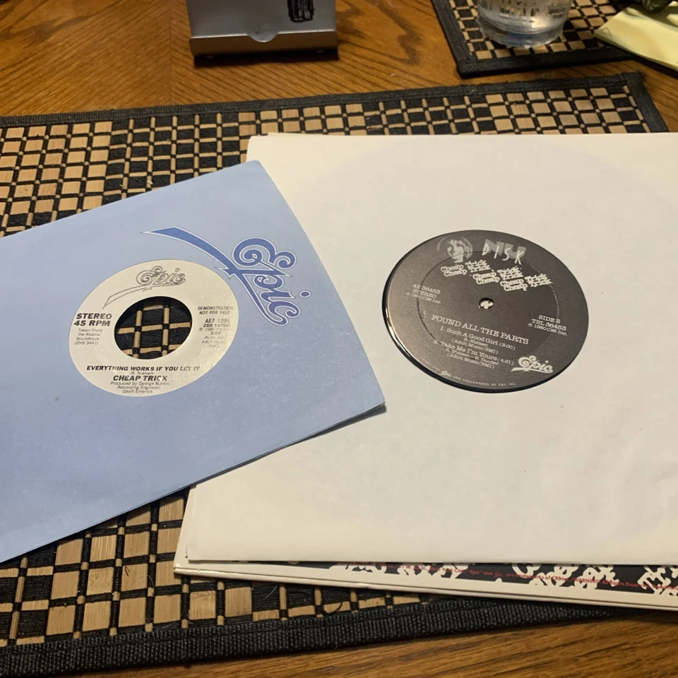Cheap Trick - "Found All The Parts" 1980 US PROMO 10in EP. Epic, 4E 36453. VG+ - Изображение 4 из 4