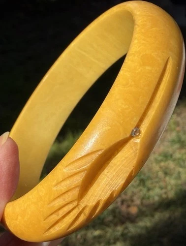Bakelite vintage Carved marbled bangle bracelet with rhinestone  Tested jewelry