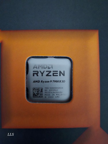 Ryzen 9 7900X3D 12 cœurs 24T 140 Mo cache mémoire totale vitesse 4,4 GHz - 5,6 GHz - Photo 2/2