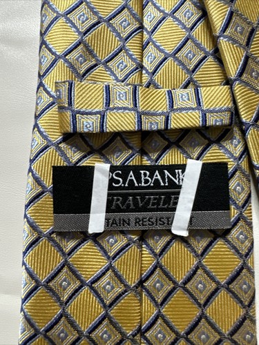 Jos A Bank Travelers Neck Tie 100% Silk Gold With Squares 64” X 3.25” - Picture 6 of 8