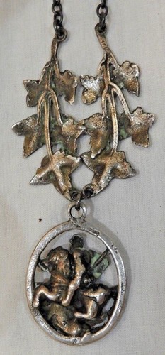 Antiguo collar de plata con colgante de dragón asesino de San Jorge - Imagen 8 de 9