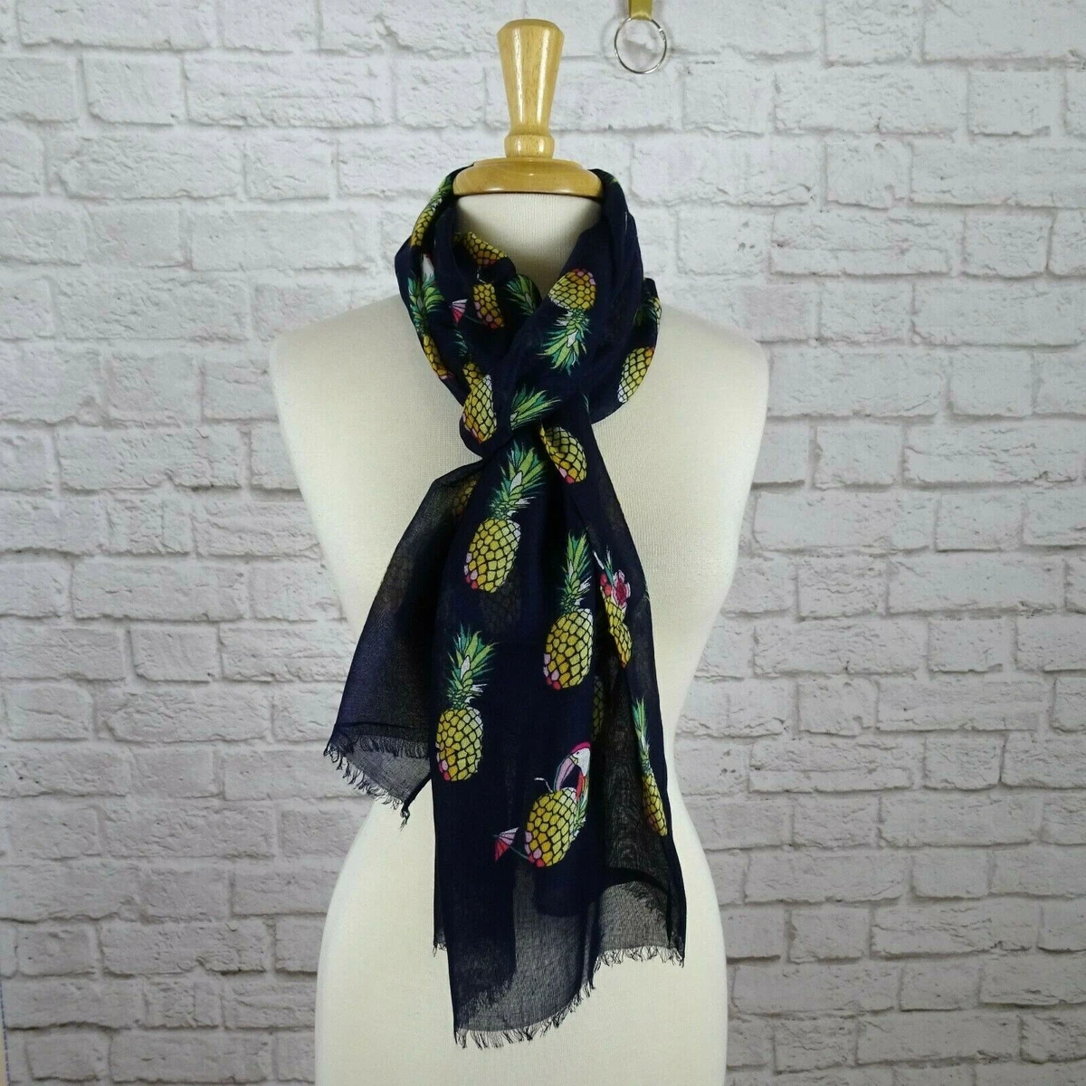 Vera Bradley Soft Fringe Scarf Wrap Toucan Party Pineapple Tropical Bird  New