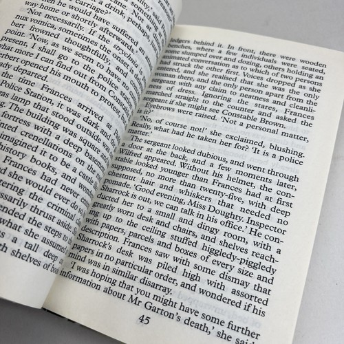 The Poisonous Seed By Linda Stratmann Frances Doughty Mystery Large Print Hard C - Picture 17 of 17