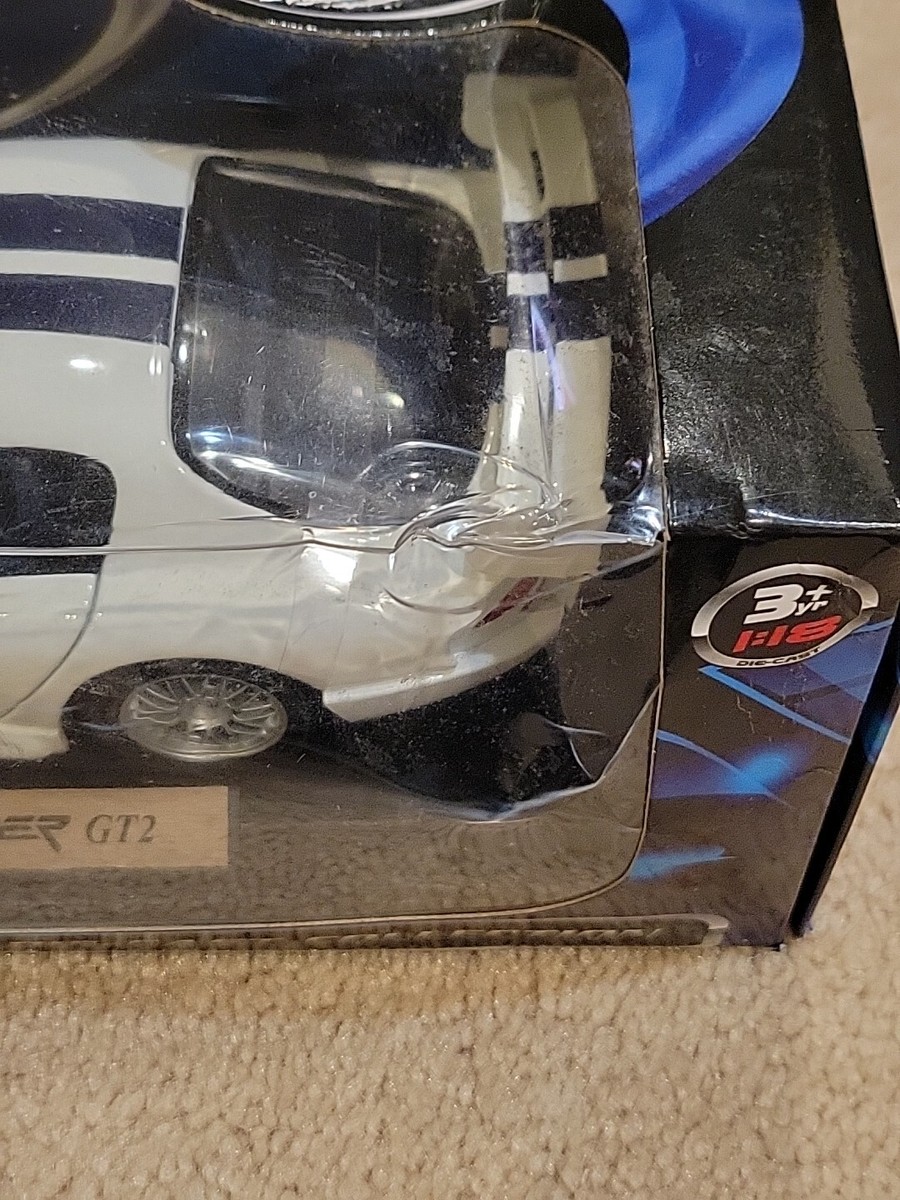 模型+プラモデル Dodge Viper GT2 White 1/18 MAISTO Dodge Viper GT2 Pearl White Maisto 1:18 Scale DieCast Model