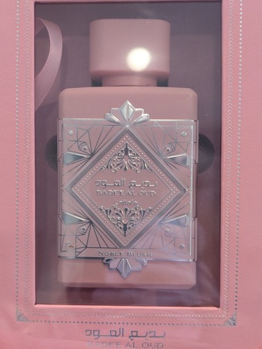 Lattafa Bade'e al Oud Noble Blush Eau de Parfume Perfume Spray 3.4 oz - Picture 3 of 8