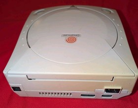 SEGA Dreamcast HKT-3020 Video Game Console Only - Parts or Repair