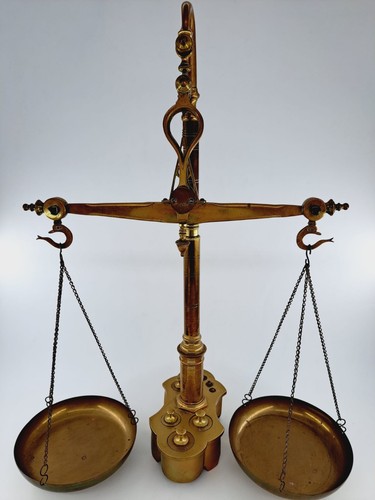 Antique Brass Pharmacy Balance Scale With Weights By Maco Braga - Foto 2 di 10