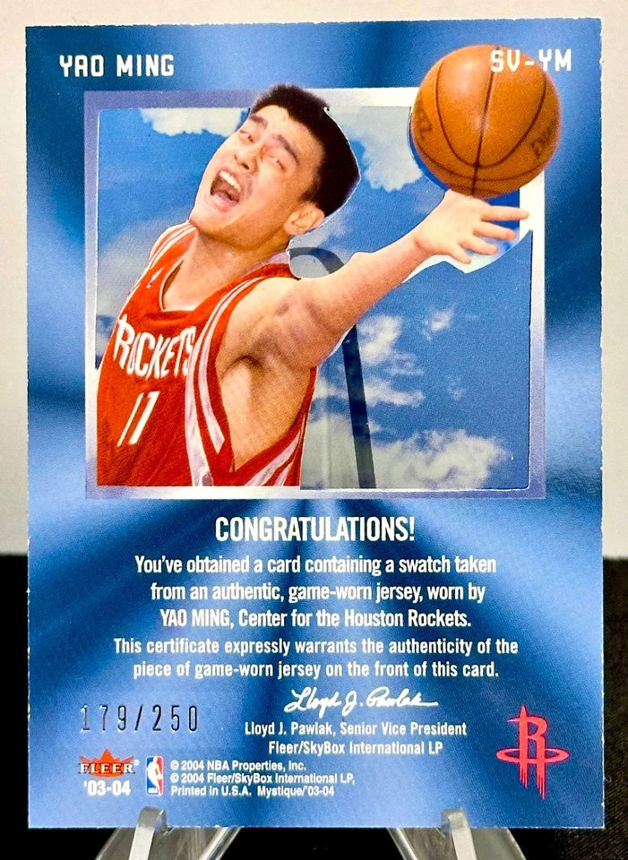 Camiseta usada Fleer Mystique Skyview 2003 casi nueva/como nueva 179/250 #SV-YM de Yao Ming (Hof) Foto 2 de 2