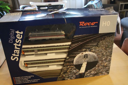 INICIO DIGITAL HO ROCO 16058 CORAIL SNCF | Condition: Occasion