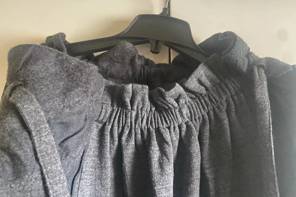 Falda envolvente de lana gris Comme des garçons para mujer talla libre hecha en Japón Foto 3 de 4