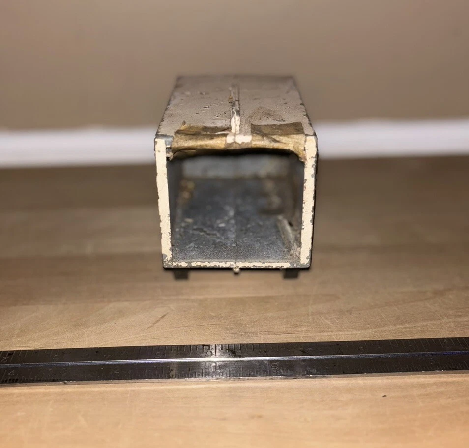 ERTL Farm Country 4231 Farm Truck Model - Image 4 of 4