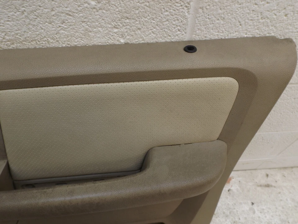 2003-2006 Ford Expedition Passenger FR Interior Door Panel Used OEM 5L147823942 Foto 3 de 4