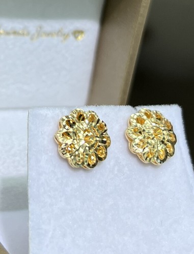 18k Solid Yellow Gold Stud Shiny Flower Stud Earrings, 2.48 Grams - Picture 5 of 6