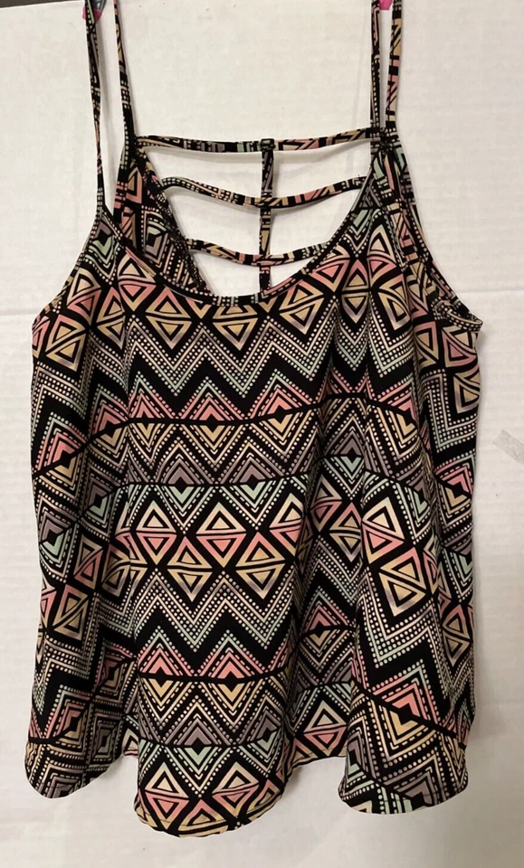 Top corto soprano para mujer mediano Chevron dobladillo asimétrico bruja gótica Foto 3 de 4