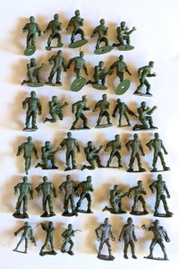 ebay plastic toy soldiers