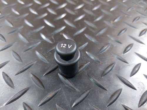 12 V socket