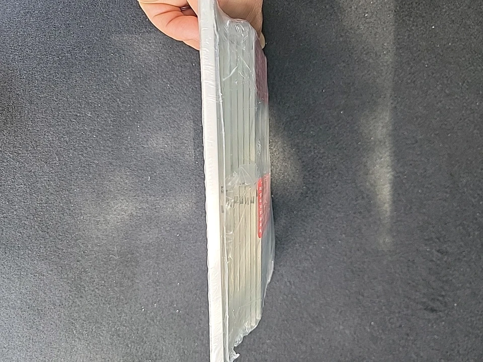 Danish Microsoft Windows 95 Full Operating System 3.5" Diskettes and Manual New - Image 4 of 4