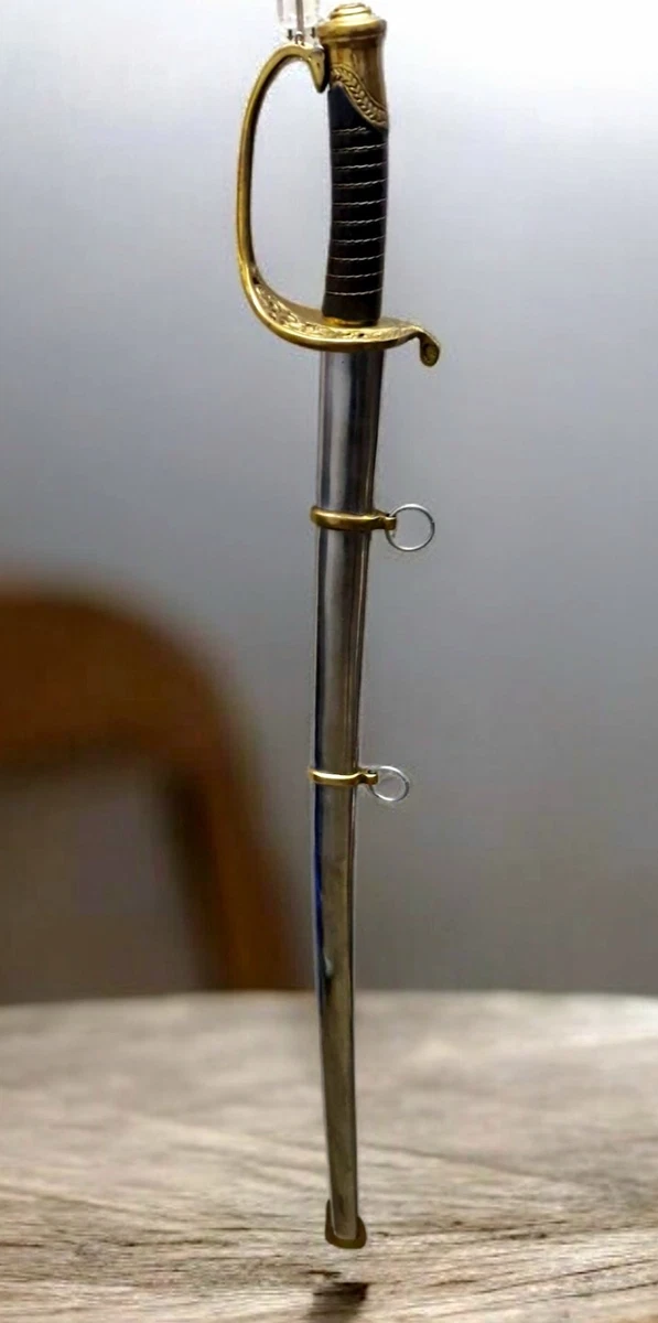 軍刀 素銅地 刀装具四点 未使用 軍刀 素銅地 刀装具四点 未使用 武具