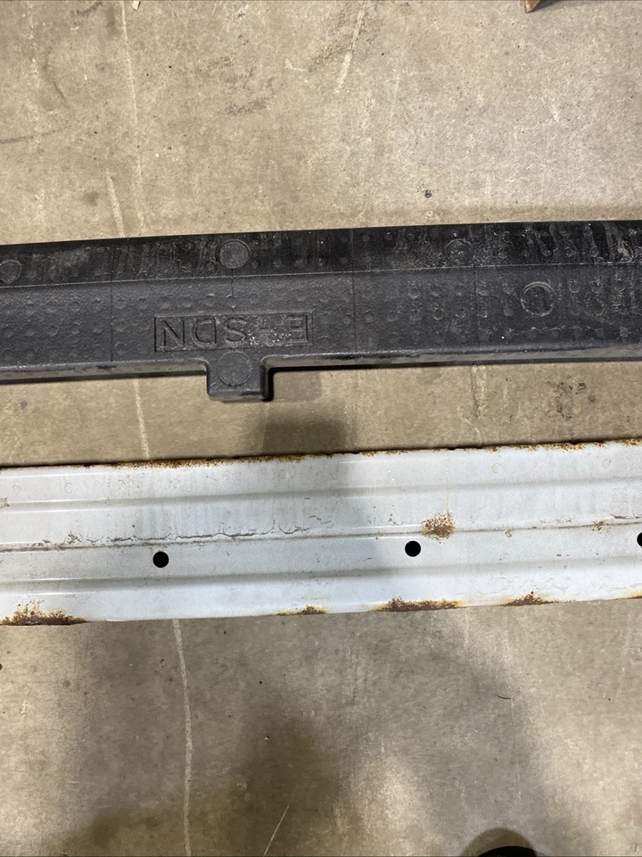 2010 2011 2012 2013 2014 Subaru Legacy barra de impacto reforço traseiro espuma 37J - Imagem 4 de 4