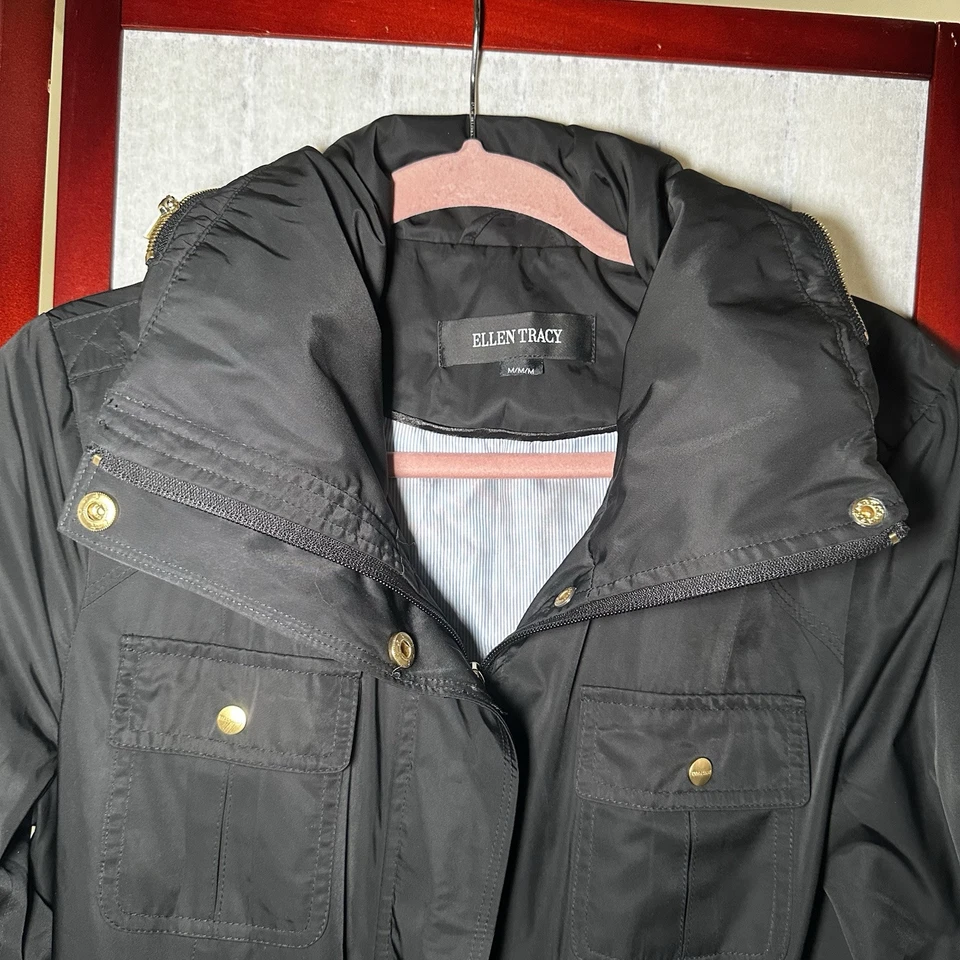 Ellen Tracy 户外轻便雨衣带隐藏式连帽,M 码 — 第 2/4 张图片