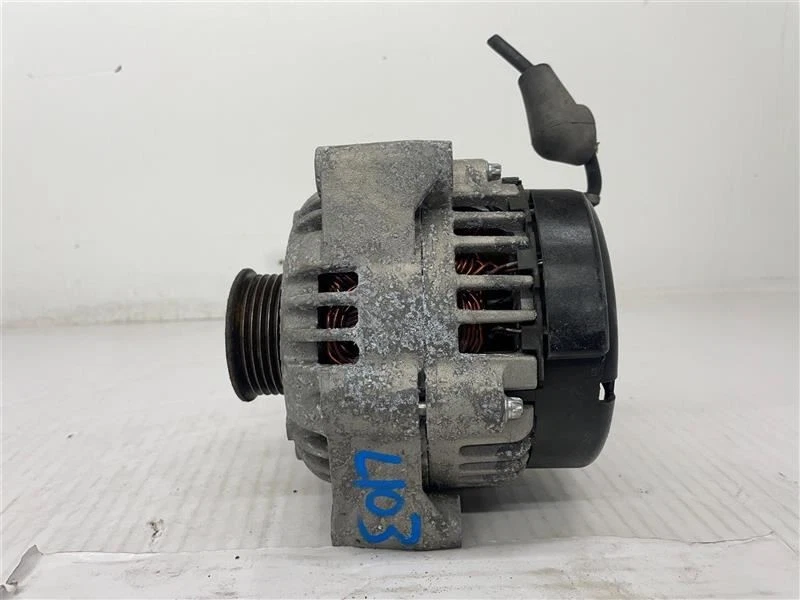 Генератор переменного тока Chevrolet Astro 2001-2004 годов выпуска 105 ампер идентификатор 10480326 от оригинального производителя - Изображение 2 из 4