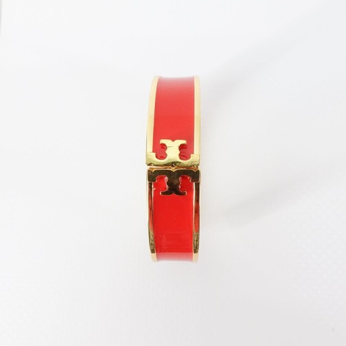 Brazalete con bisagras Tory Burch esmaltado con logotipo de Kira dorado/rojo OS - Imagen 10 de 12