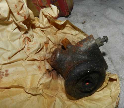 Mopar 1265945 Wheel Cylinder 1946-55 Chrysler Dodge Plymouth Front ? OEM - Picture 4 of 6