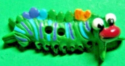 JHB 1&1/8'' CHERI STROLE CATERPILLAR   PLASTIC NOVELTY 2-HOLE BUTTON NOS-H415
