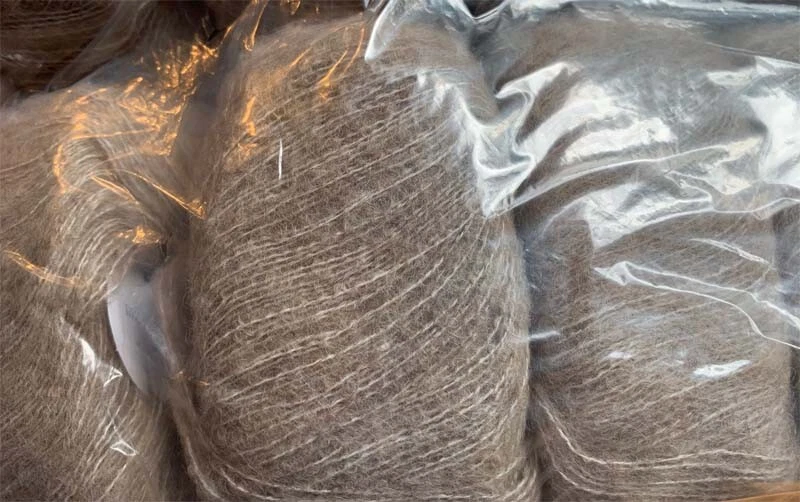 LANA GATTO - SOFIA - Unique Blend - Alpaca, Linen, Merino. 246 yards Brand New!  - Image 4 of 4
