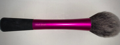 Real Techniques Blending Brush By Sam & Nic