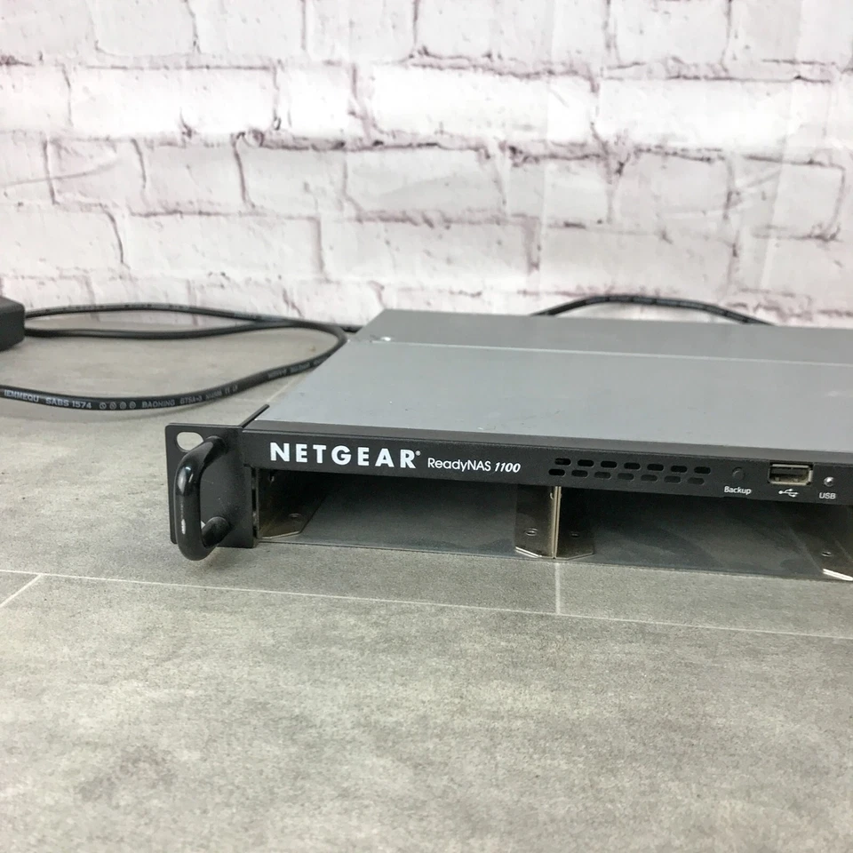 Netgear Readynas 1100 NAS - No Hard Drives Installed - No Trays - Image 2 of 4