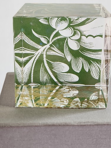 Art Glass Cube Owl Paperweight by Fringe Studio. App. 2 ¼” Side - Picture 7 of 14