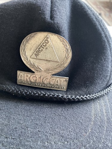 VINTAGE ARCTCO Arctic Cat Snowmobile METAL EMBLEM Fully Lined Snapback Hat Cap - Picture 2 of 11