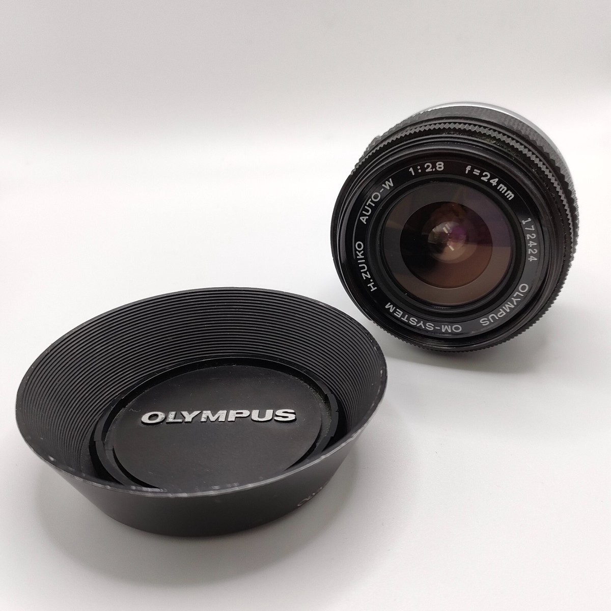 Olympus OM-System H.Zuiko Auto-W f/2.8 24mm Wide Angle Lens for OM Mount - GOOD