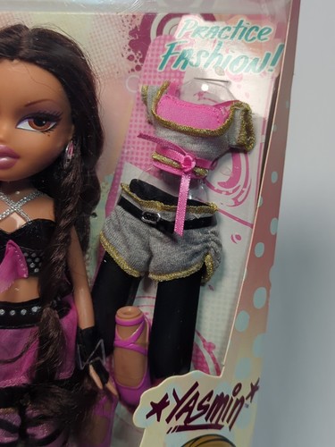 Bratz ~ Dance Crewz ~ Yasmine Doll - Needs Batteries - Picture 4 of 9