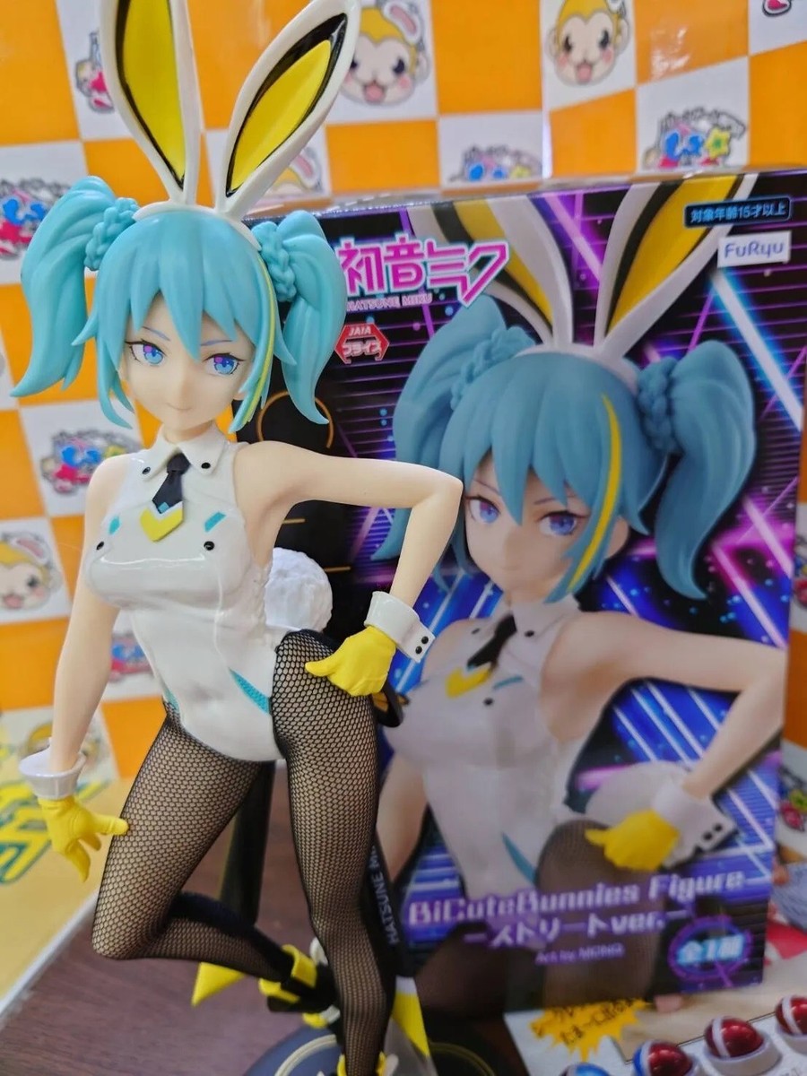 FuRyu Prize Hatsune Miku BiCute Bunnies Figure Street Ver
