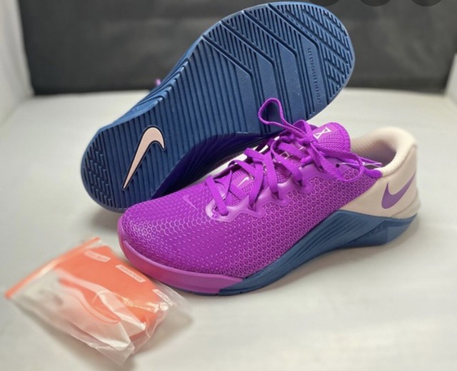 Size 6 - Nike Metcon 5 Vivid Purple 2019 for sale online | eBay